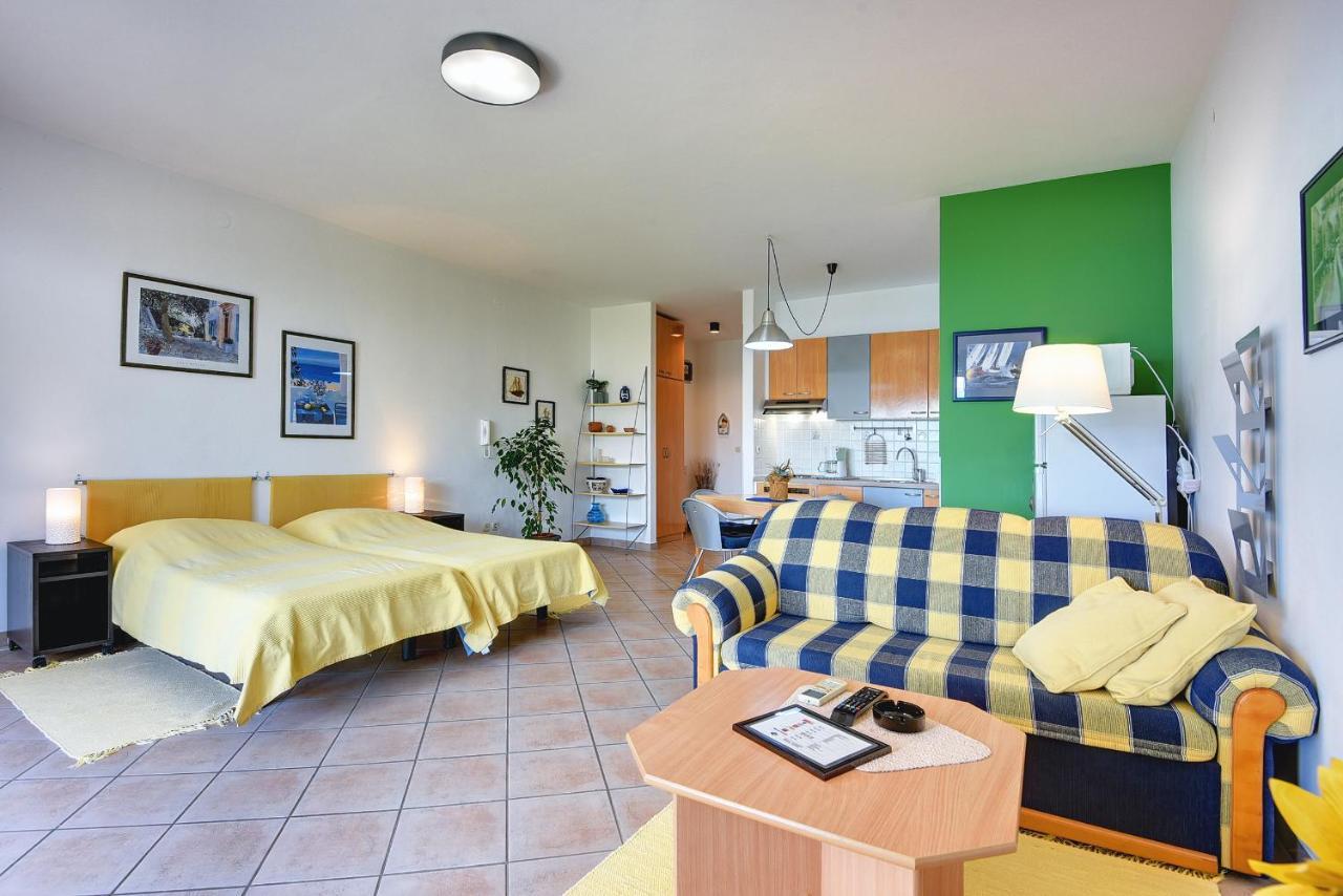 Apartments Villa Ana ميدولين المظهر الخارجي الصورة
