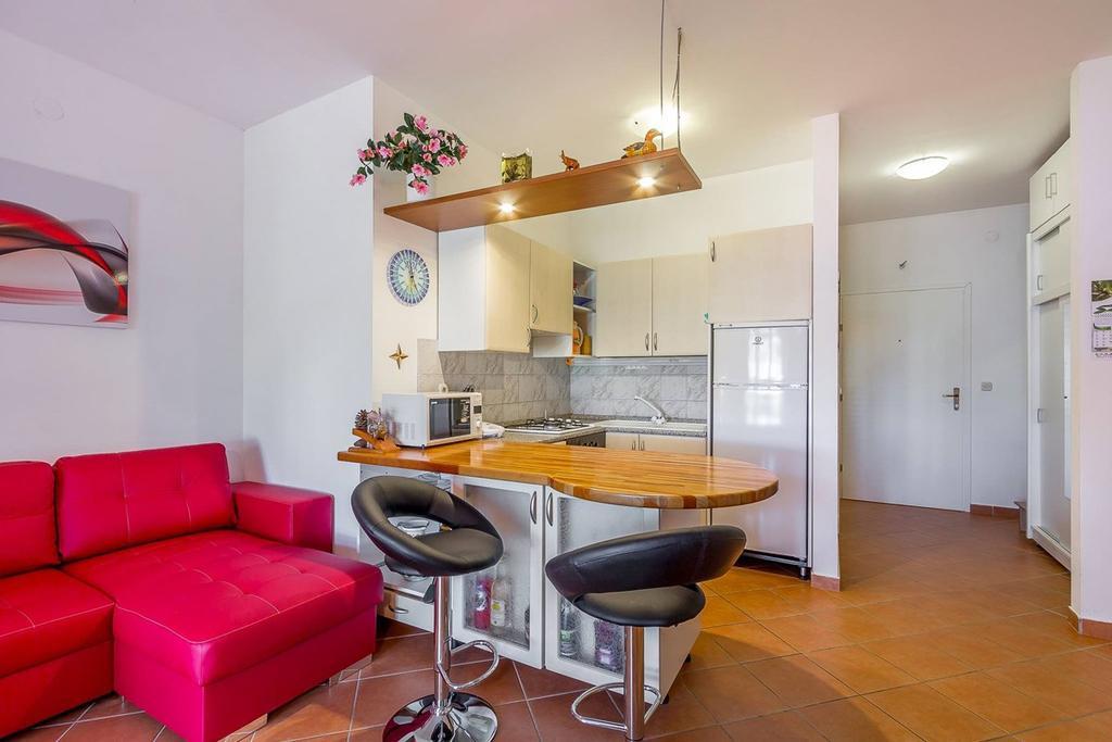 Apartments Villa Ana ميدولين المظهر الخارجي الصورة
