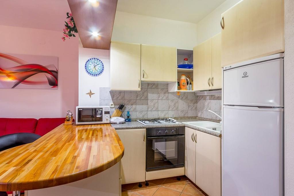 Apartments Villa Ana ميدولين المظهر الخارجي الصورة