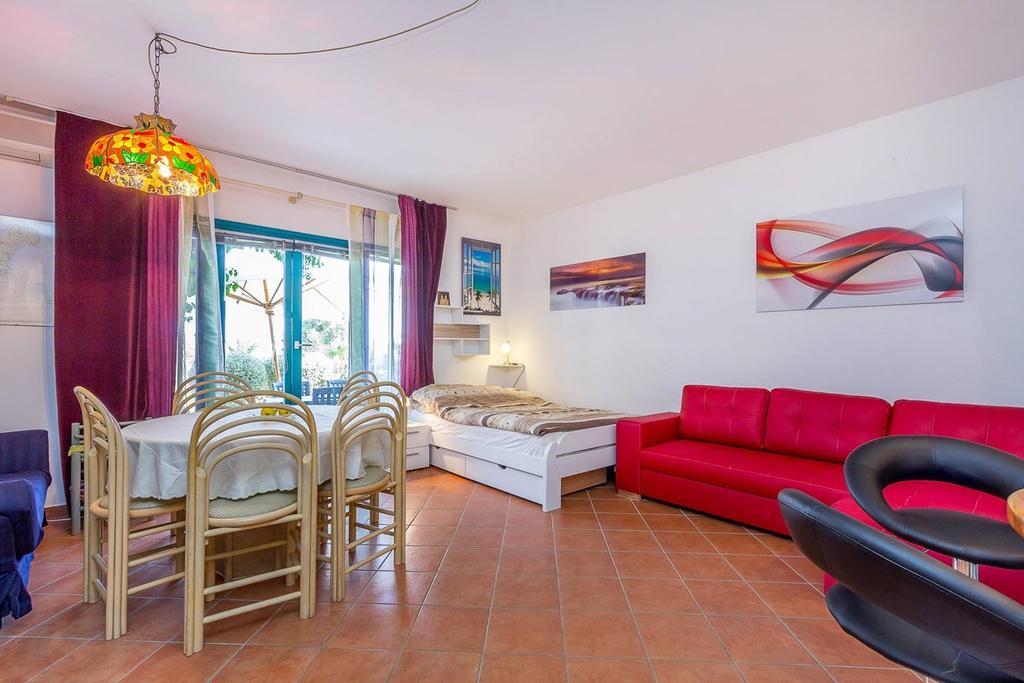 Apartments Villa Ana ميدولين المظهر الخارجي الصورة